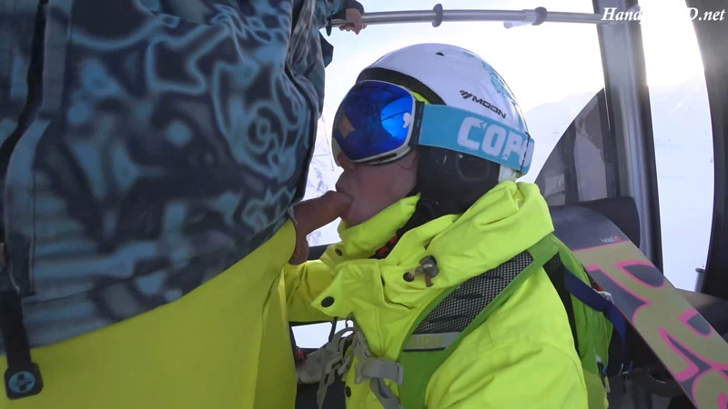 Mia Bandini in Video Public blowjob in the ski lift [Blowjob, Fetish] (2023/MP4/606 Mb)